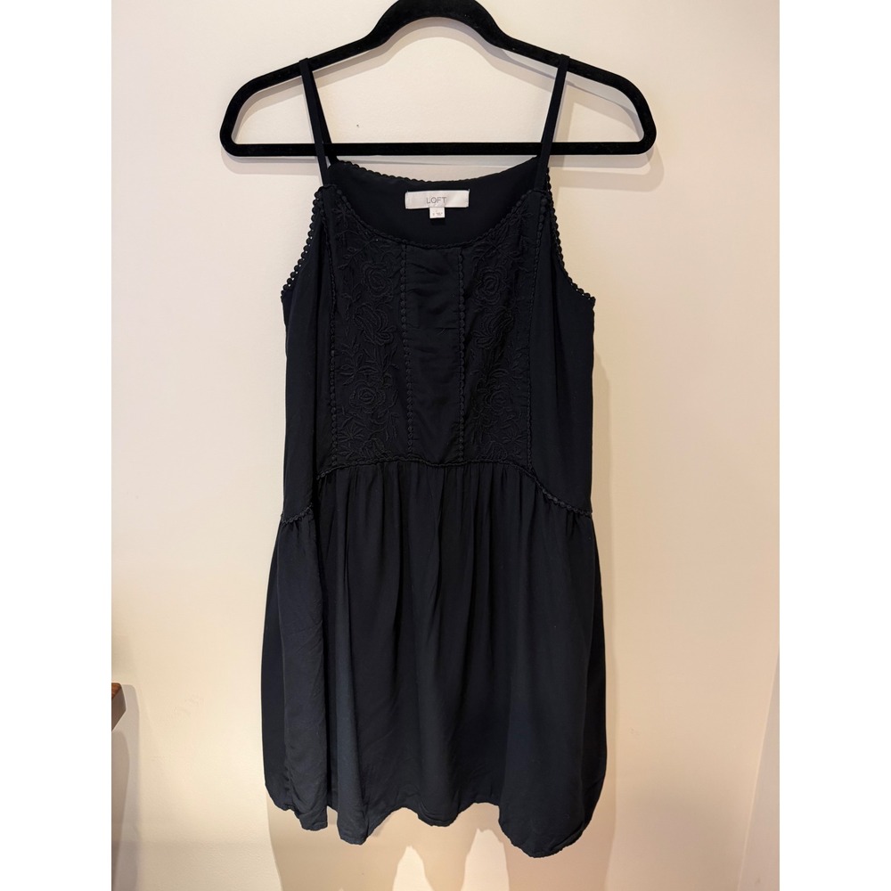 Loft Black Embroidered Sleeveless Mini Dress Crochet Trim Drop Waist Small